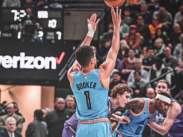  保罗16助攻太阳轻取爵士  