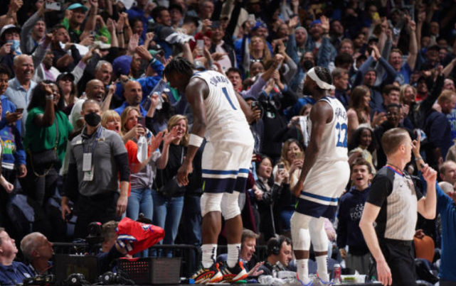  特鲁瓦主场爆冷击败卫冕冠军里尔引热议