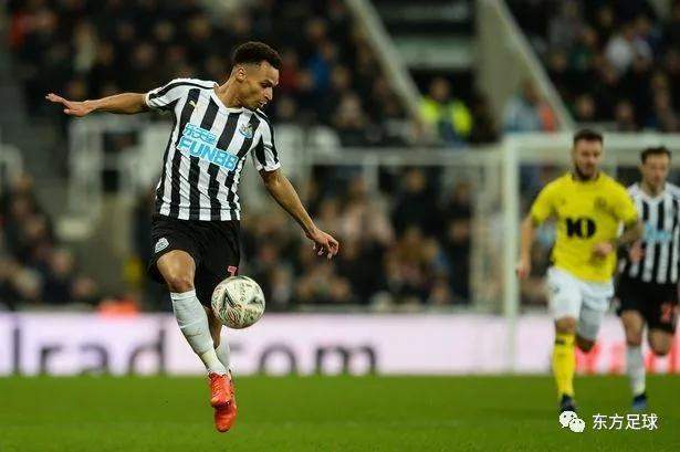  伊萨克独中两元，纽卡主场完胜水晶宫