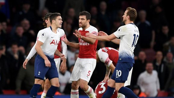  托特纳姆热刺惨败给升班马谢菲联