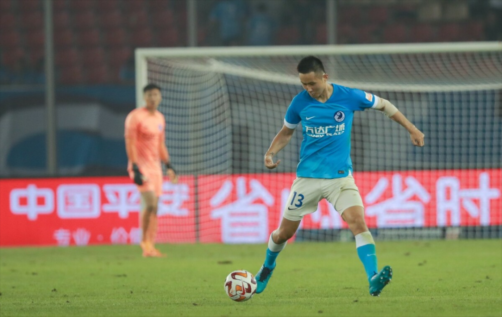  曼联后防失误连连主场意外落败给埃弗顿