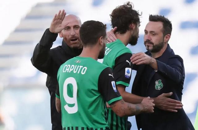  国际米兰火力全开，五球横扫萨勒尼塔纳显实力